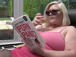 LACEYSTARR - The Poolboy Enduring going forward